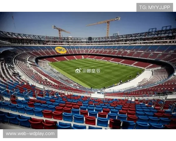 诺坎普球迷回归主场，见证巴萨欧战关键胜利